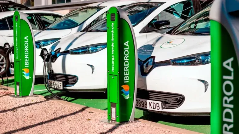 Gran alianza de BP e Iberdrola para mejorar la movilidad el&eacute;ctrica