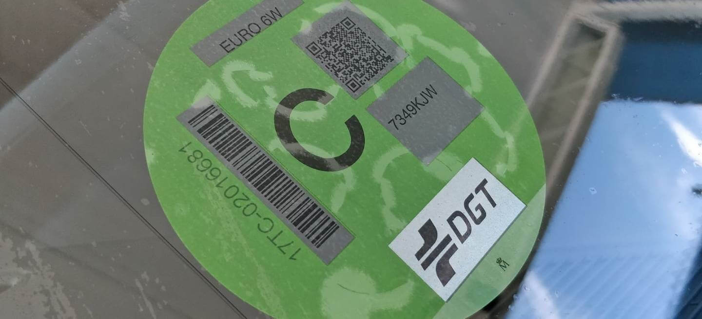 Las Pegatinas ECO de la DGT son esenciales a partir de ahora pegatina ambiental 4 - Las Pegatinas ECO de la DGT son esenciales a partir de ahora