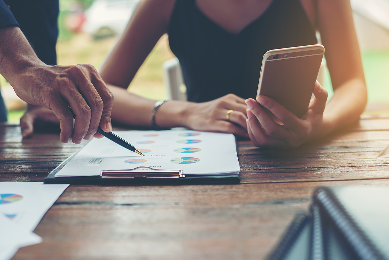 planificacion negocios corporativa carta asunto concepto trabajo equipo - ¿Qué es un aval y como funciona?